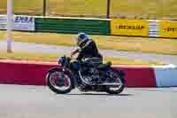 Vintage-motorcycle-club;eventdigitalimages;mallory-park;mallory-park-trackday-photographs;no-limits-trackdays;peter-wileman-photography;trackday-digital-images;trackday-photos;vmcc-festival-1000-bikes-photographs